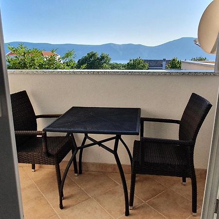 Apartmani Lanterna Krk Town Kültér fotó